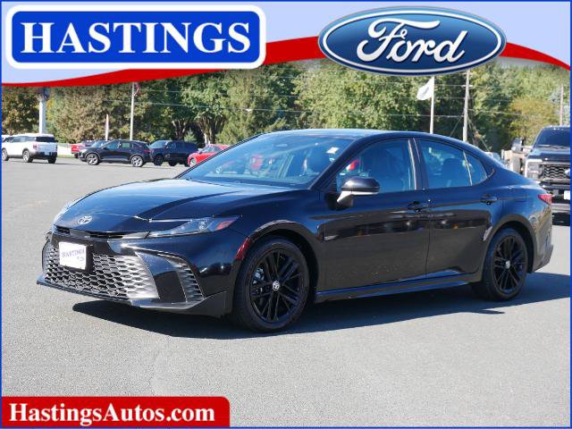 Used 2025 Toyota Camry SE