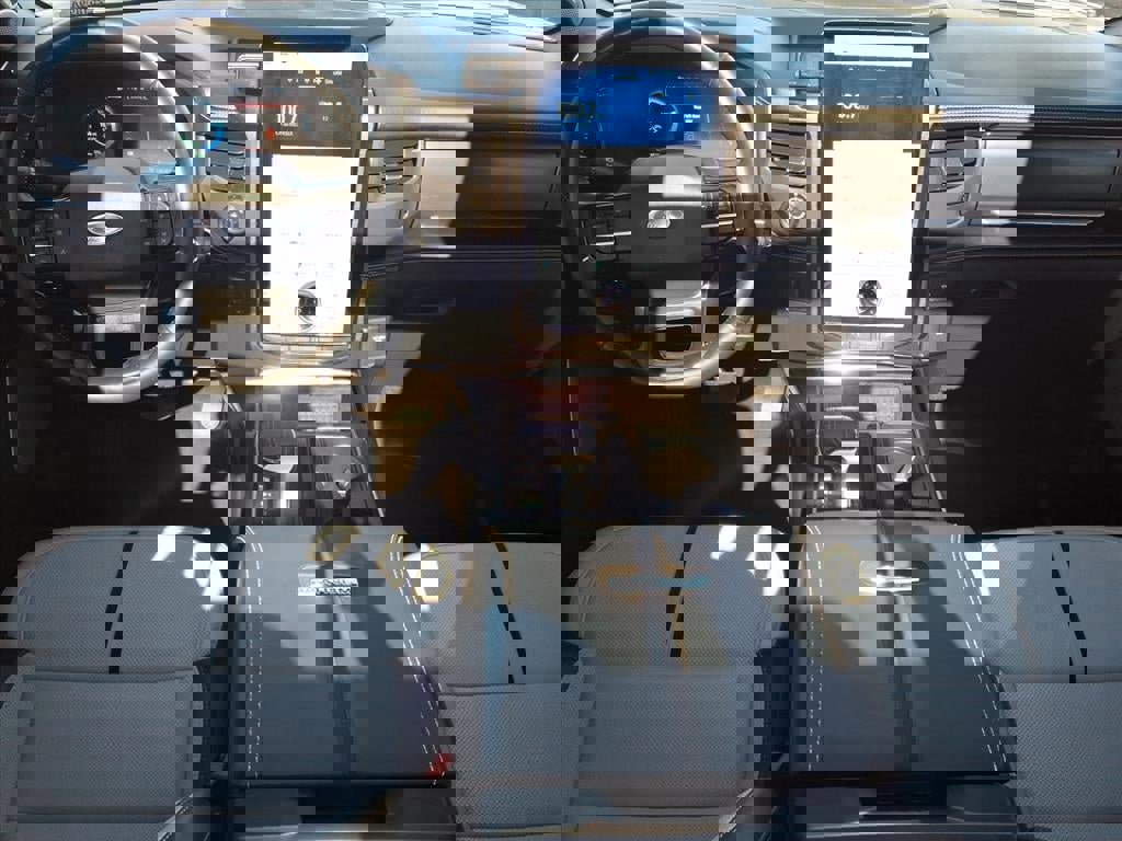 Certified 2023 Ford F150 Lightning Platinum image 19