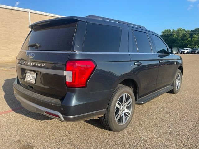 Certified 2024 Ford Expedition XLT RWD image 9
