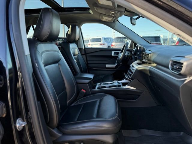 Certified 2020 Ford Explorer XLT w/ Equipment Group 202A image 30