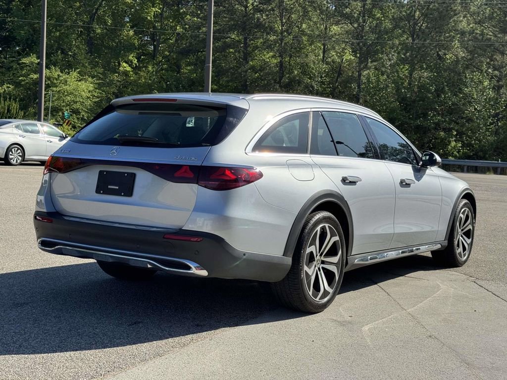 Used 2025 Mercedes-Benz E 450 4MATIC All-Terrain Wagon image 4
