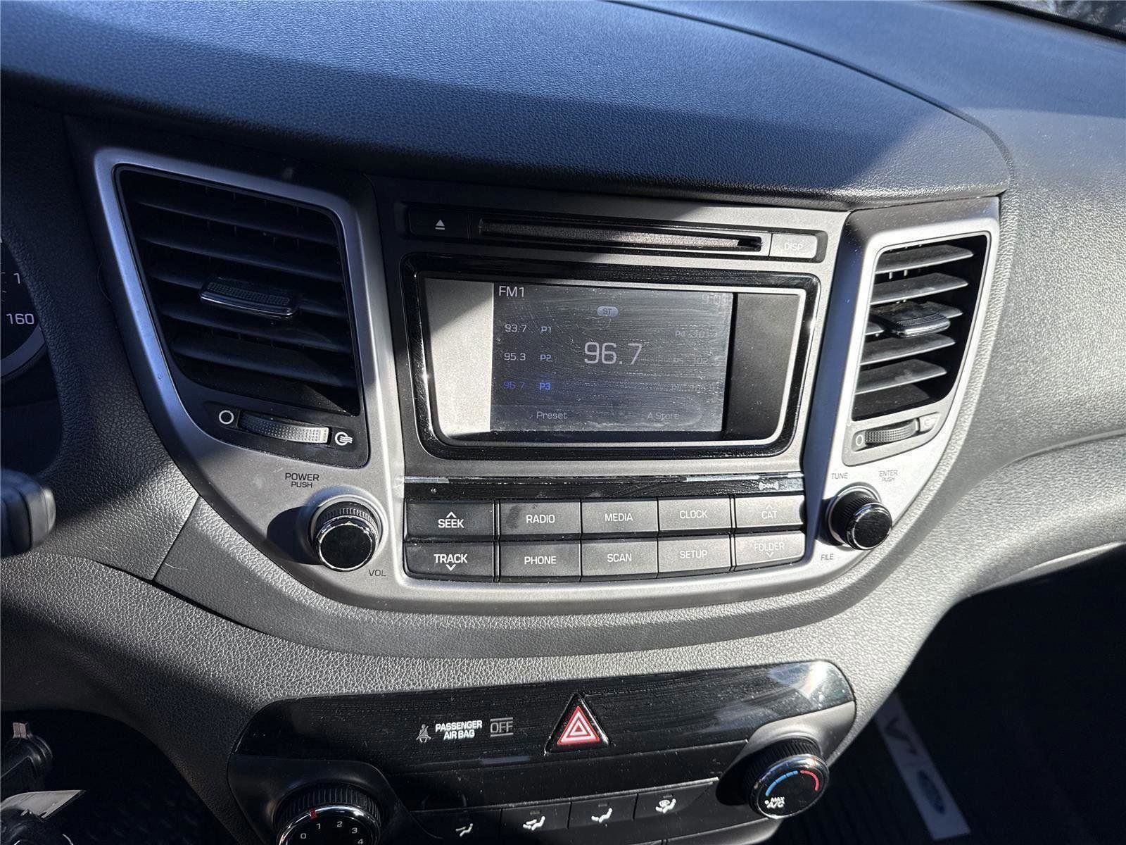 Used 2017 Hyundai Tucson SE image 12