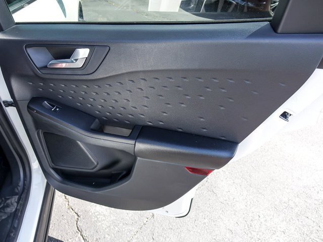 Certified 2020 Ford Escape SE Sport AWD/4WD image 32