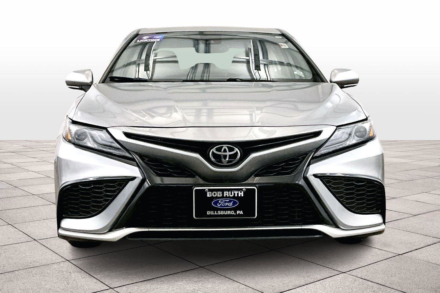 Used 2023 Toyota Camry XSE image 6