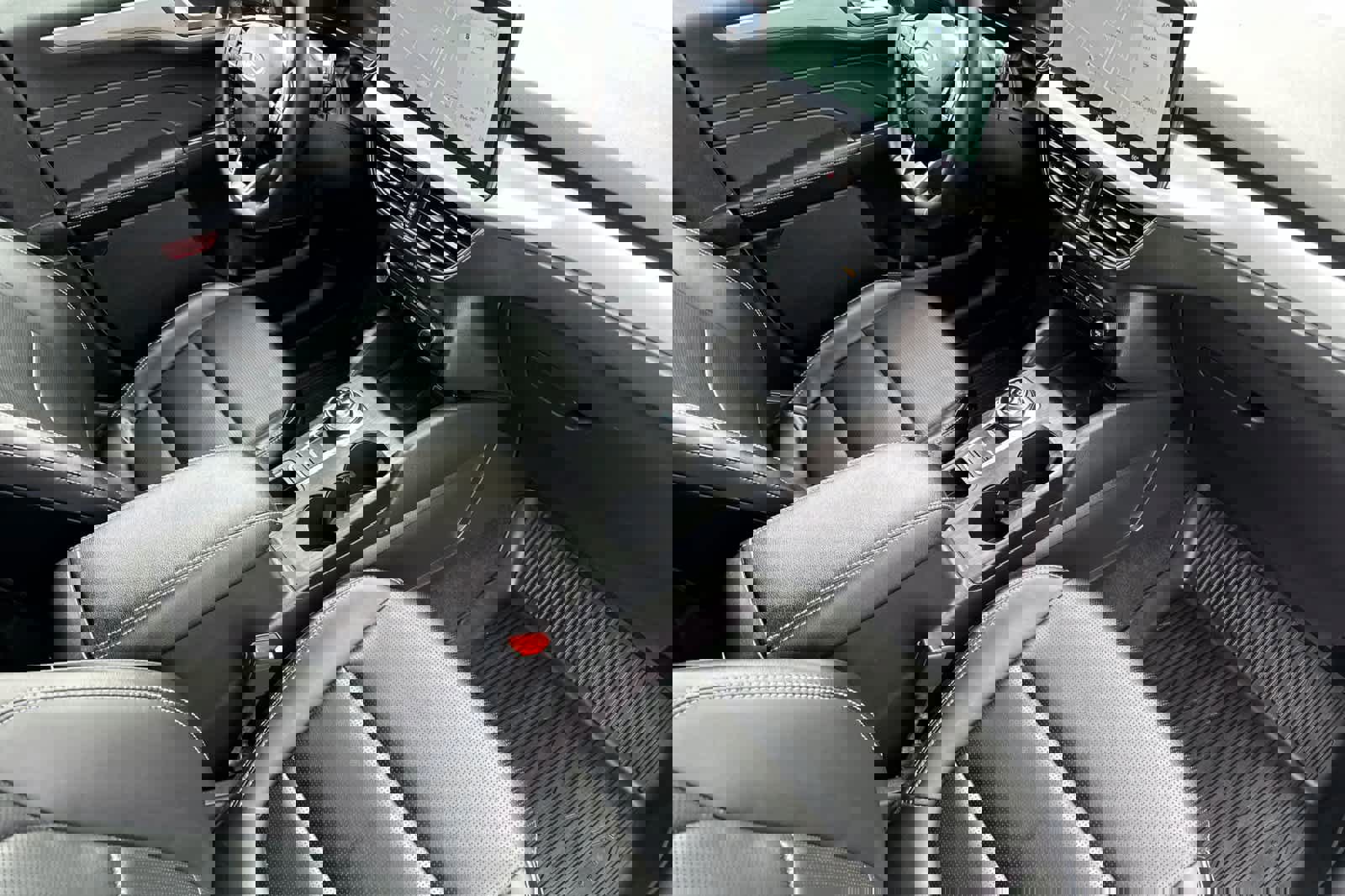 Certified 2025 Ford Escape Platinum image 16