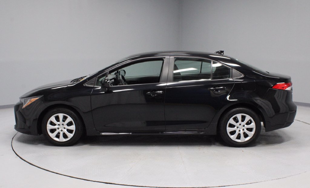 Used 2024 Toyota Corolla LE FWD image 7