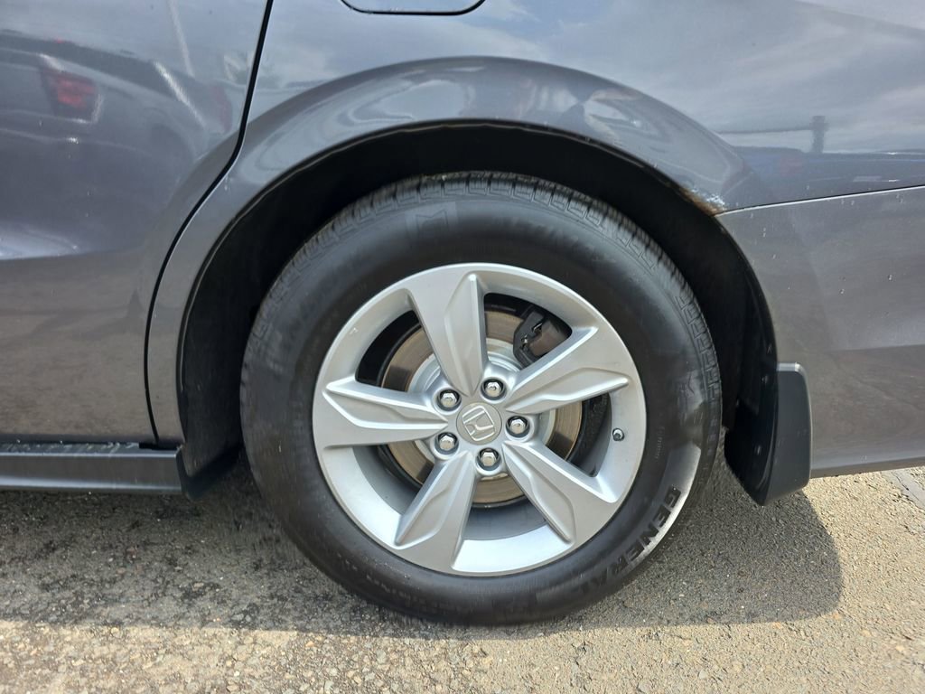 Used 2018 Honda Odyssey EX-L image 11