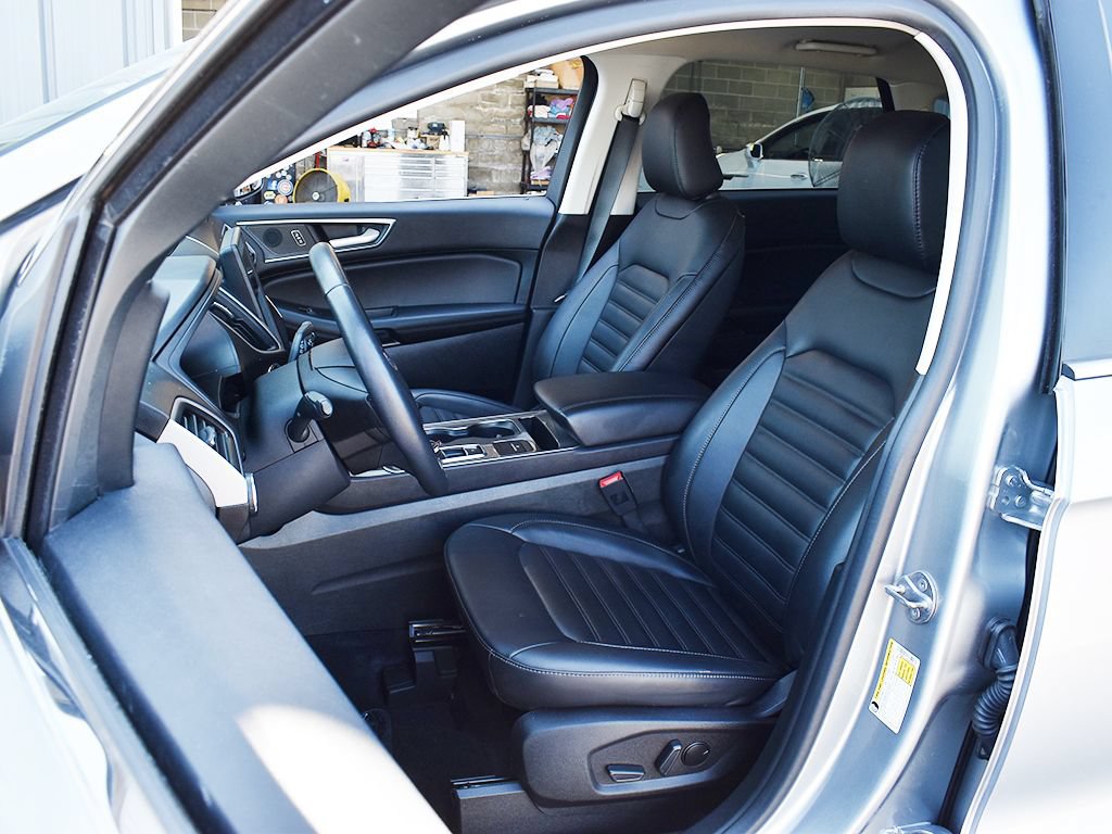 Certified 2024 Ford Edge SEL w/ Convenience Package AWD/4WD image 5