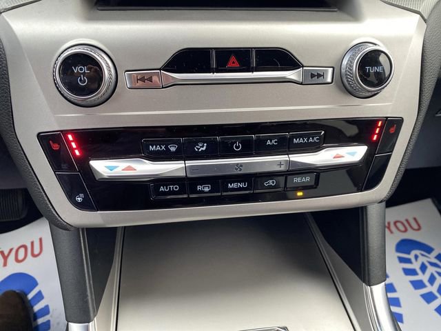 Certified 2022 Ford Explorer XLT w/ Equipment Group 202A image 21