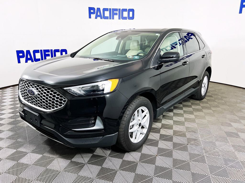 Certified 2024 Ford Edge SEL AWD/4WD image 4