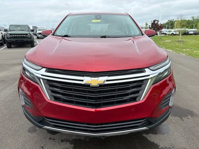Used 2023 Chevrolet Equinox LT w/ LPO, Floor Liner Package FWD image 3