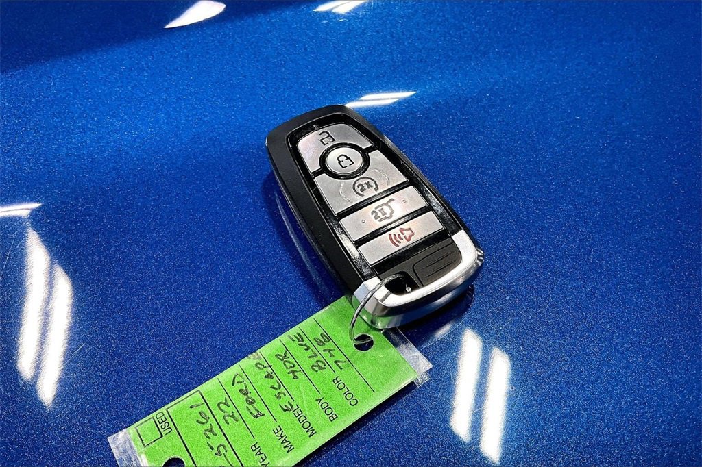 Certified 2022 Ford Escape SEL w/ SEL Stealth AWD Package image 12