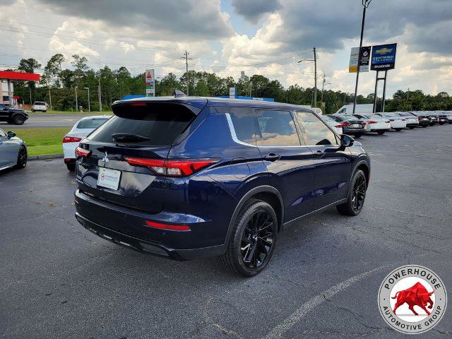 Used 2022 Mitsubishi Outlander SEL Black Edition FWD image 5