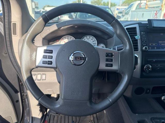 Used 2019 Nissan Frontier Desert Runner RWD image 3
