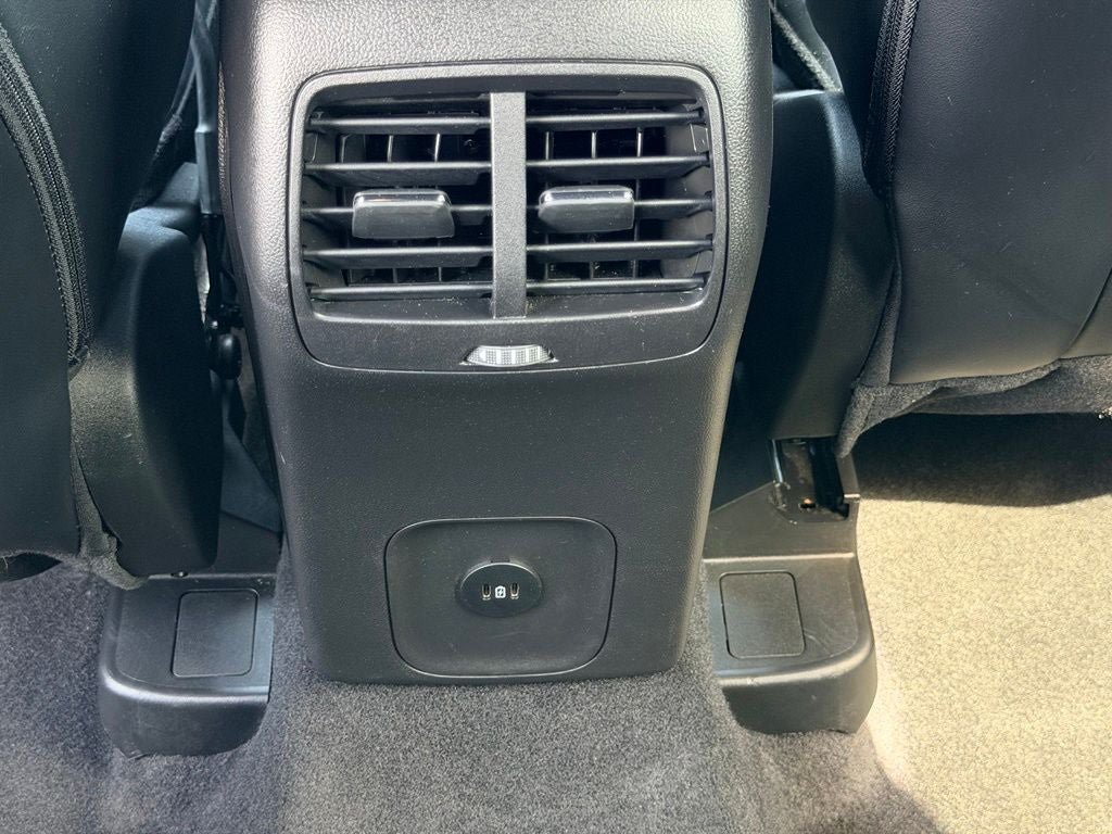 Certified 2023 Ford Escape ST-Line w/ Tech Pack #1 FWD image 17