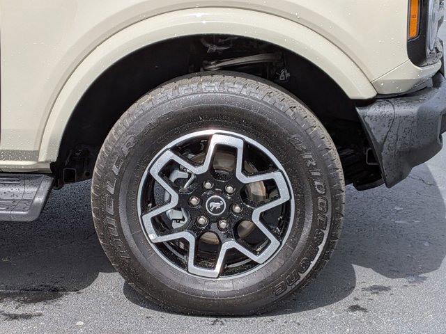 Certified 2025 Ford Bronco Outer Banks AWD/4WD image 9