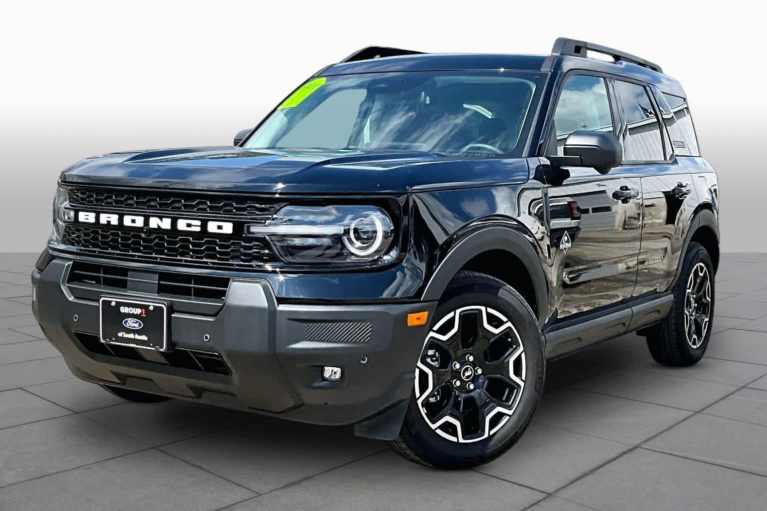 Certified 2025 Ford Bronco Sport Outer Banks w/ Outer Banks Tech Package+ AWD/4WD image 40