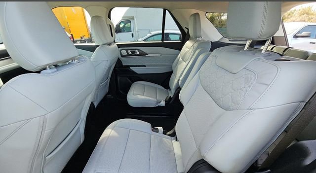 Certified 2026 Ford Explorer Platinum w/ LUX Leather Package AWD/4WD image 8