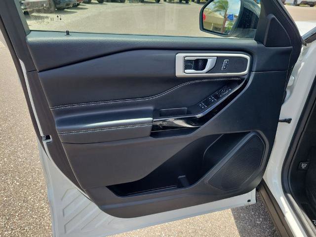 Certified 2022 Ford Explorer ST w/ ST Street Pack image 22