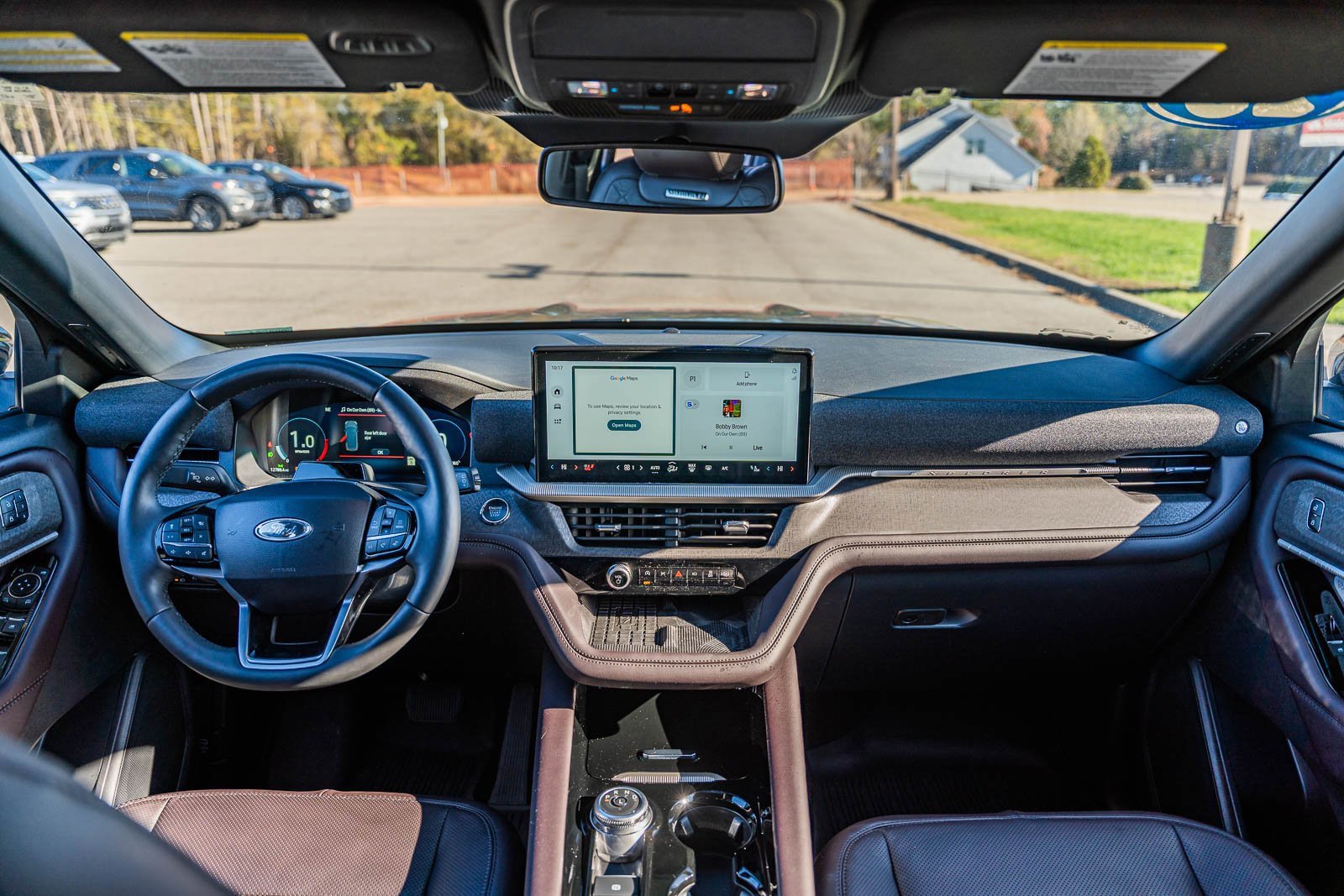 Certified 2025 Ford Explorer Platinum w/ Ultimate Package image 27