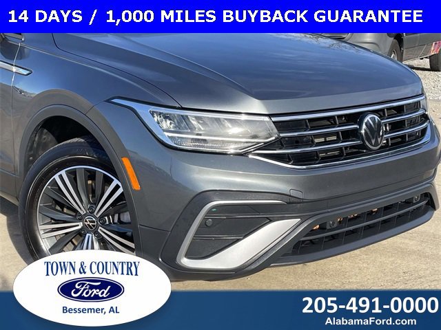 Used 2024 Volkswagen Tiguan Wolfsburg Edition image 9