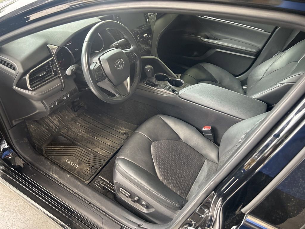 Used 2024 Toyota Camry XSE FWD image 2