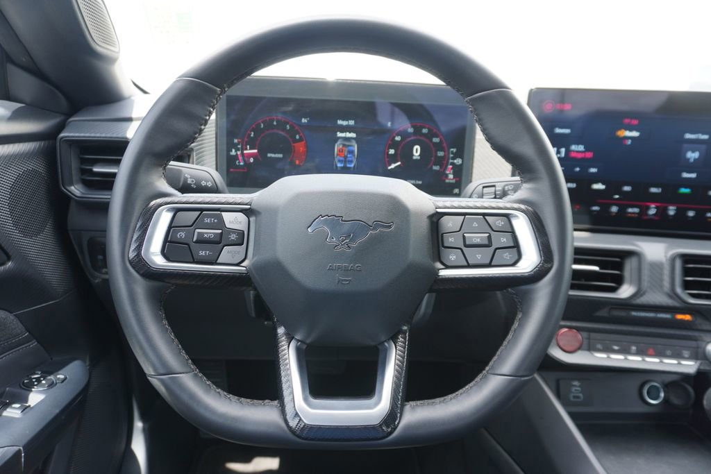 Certified 2025 Ford Mustang Coupe RWD image 7