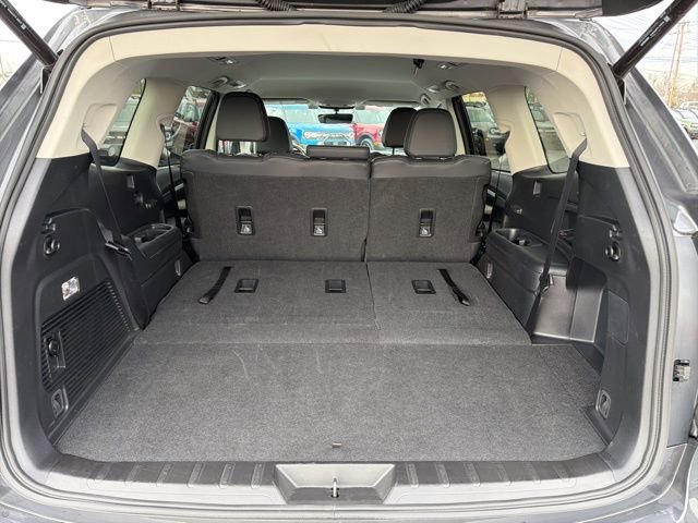 Used 2022 Subaru Ascent Limited image 12