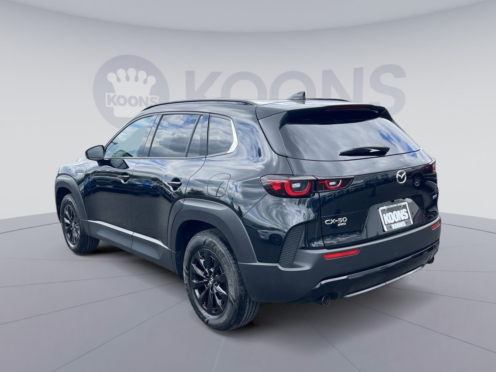 Used 2025 MAZDA CX-50 AWD 2.5 Hybrid w/ Premium Pkg image 8