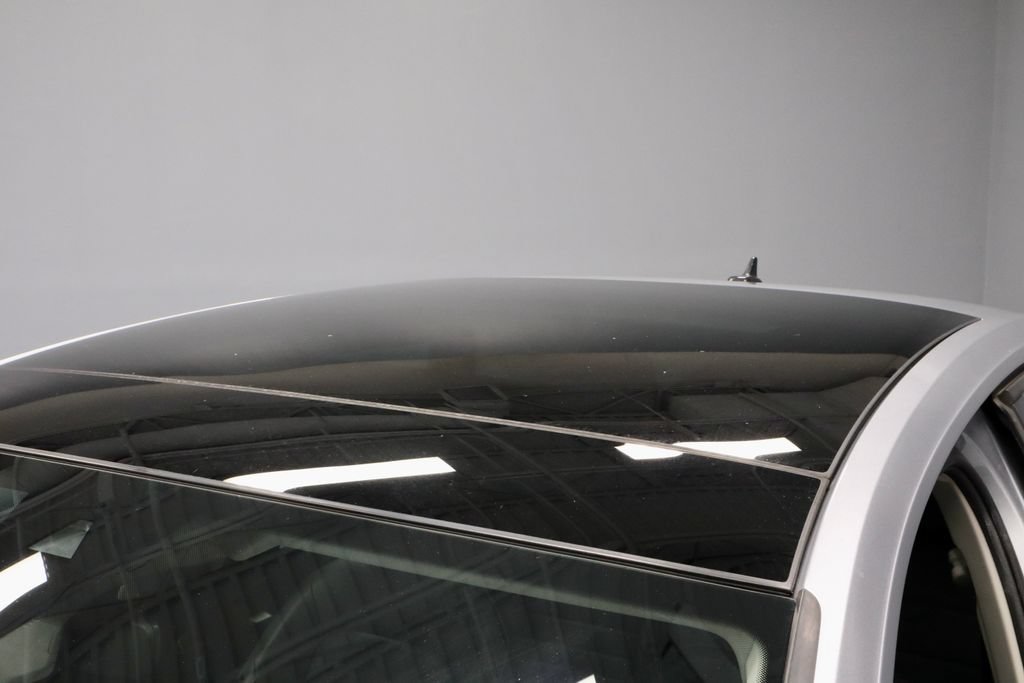 Used 2024 Volkswagen Jetta SE FWD image 34