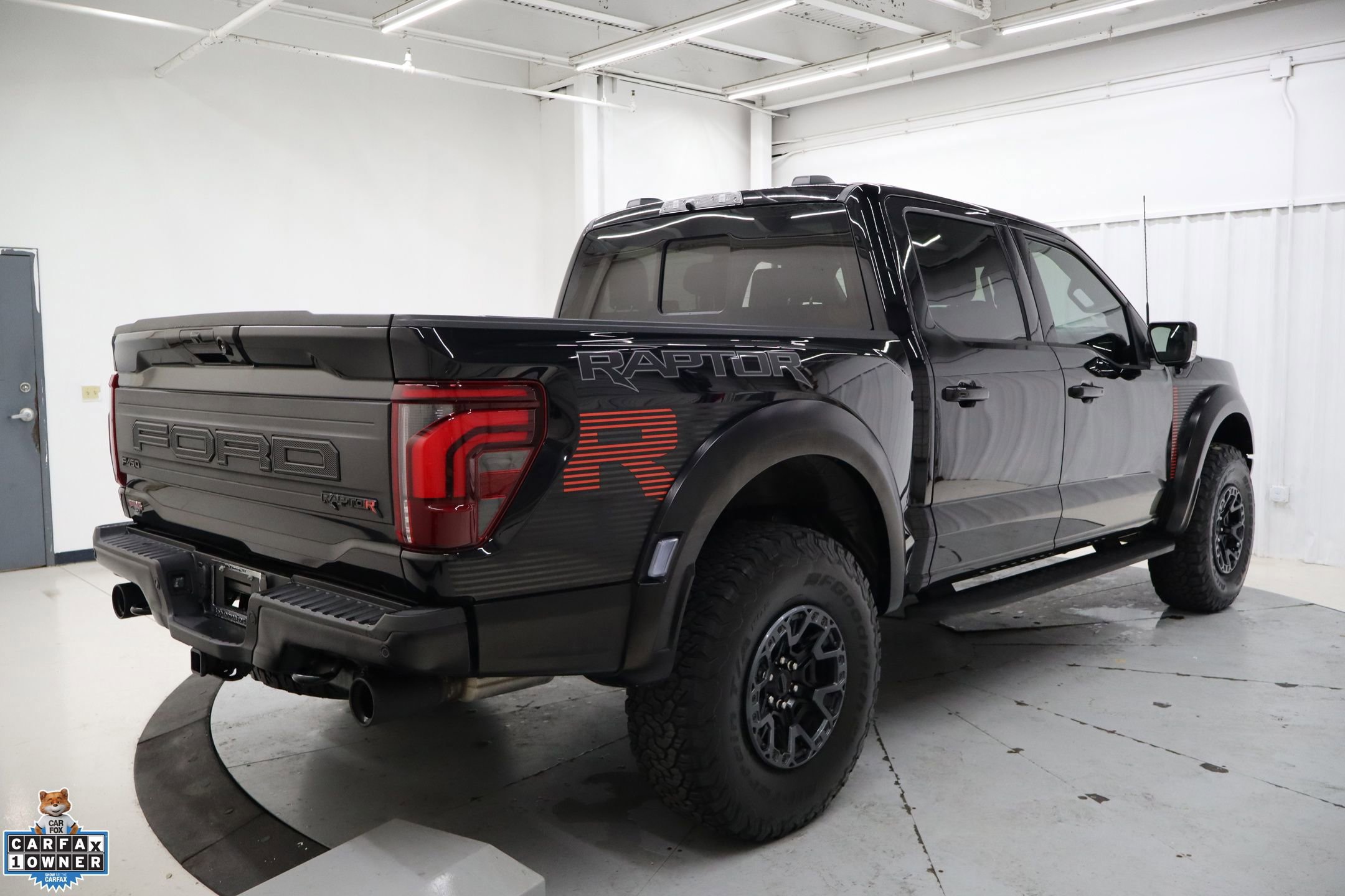 Certified 2025 Ford F150 Raptor w/ Equipment Group 803A Raptor R image 6