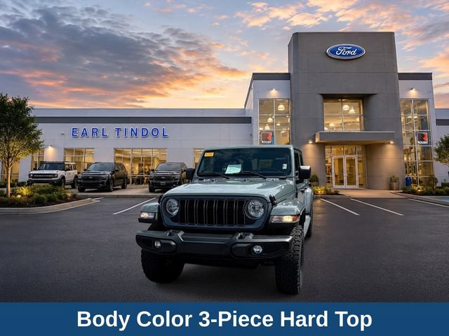 Used 2024 Jeep Gladiator Sport AWD/4WD image 3