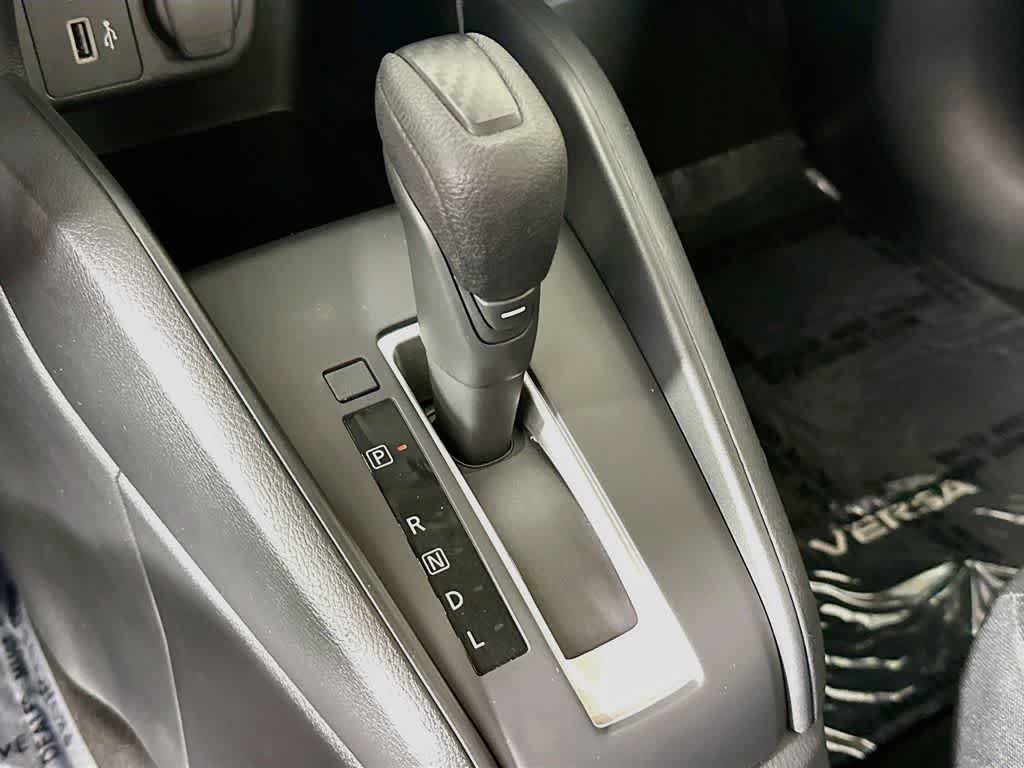 Used 2022 Nissan Versa S w/ Electronics Package FWD image 18
