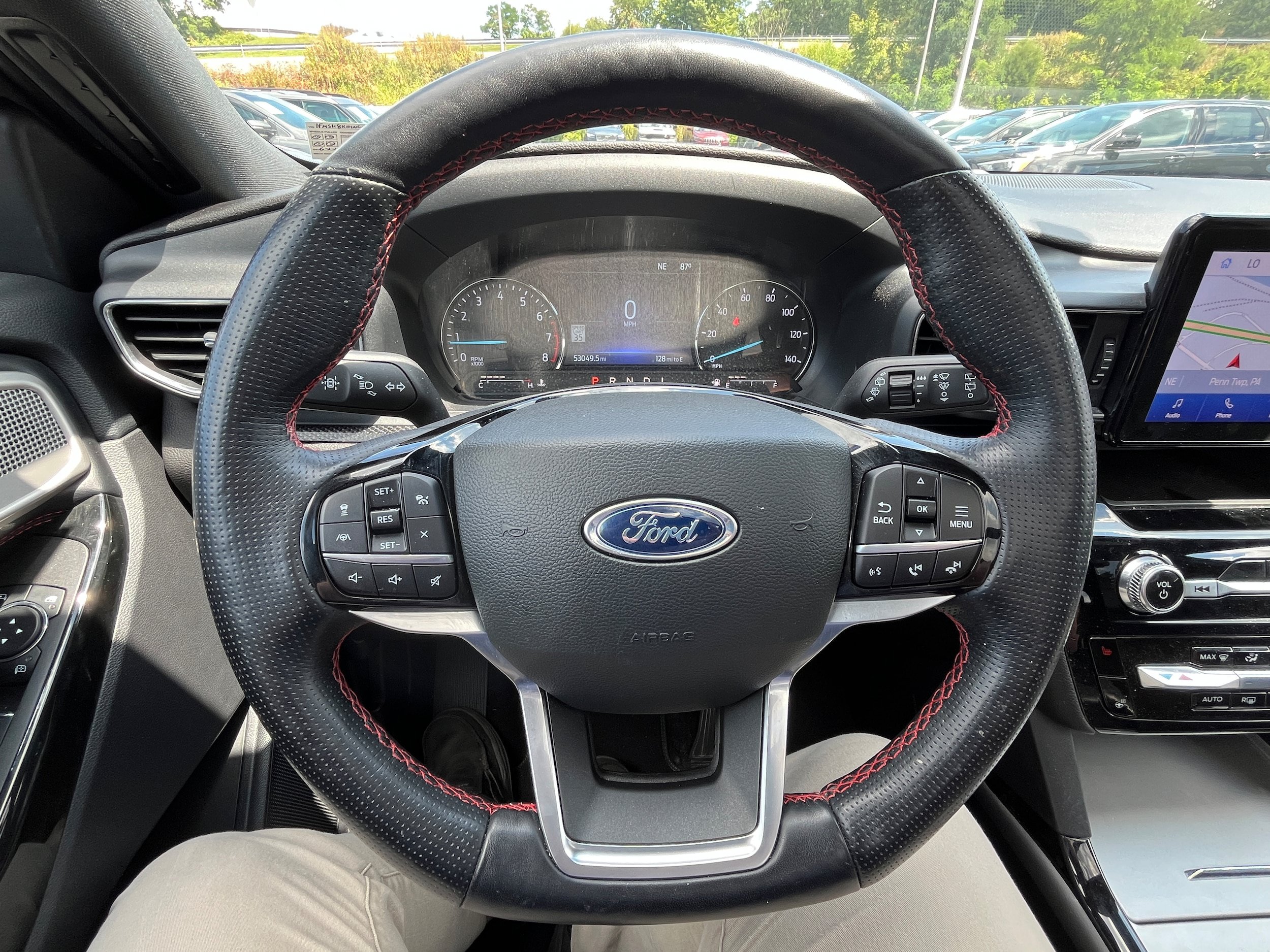 Certified 2022 Ford Explorer ST-Line w/ Class IV Trailer Tow Package AWD/4WD image 29