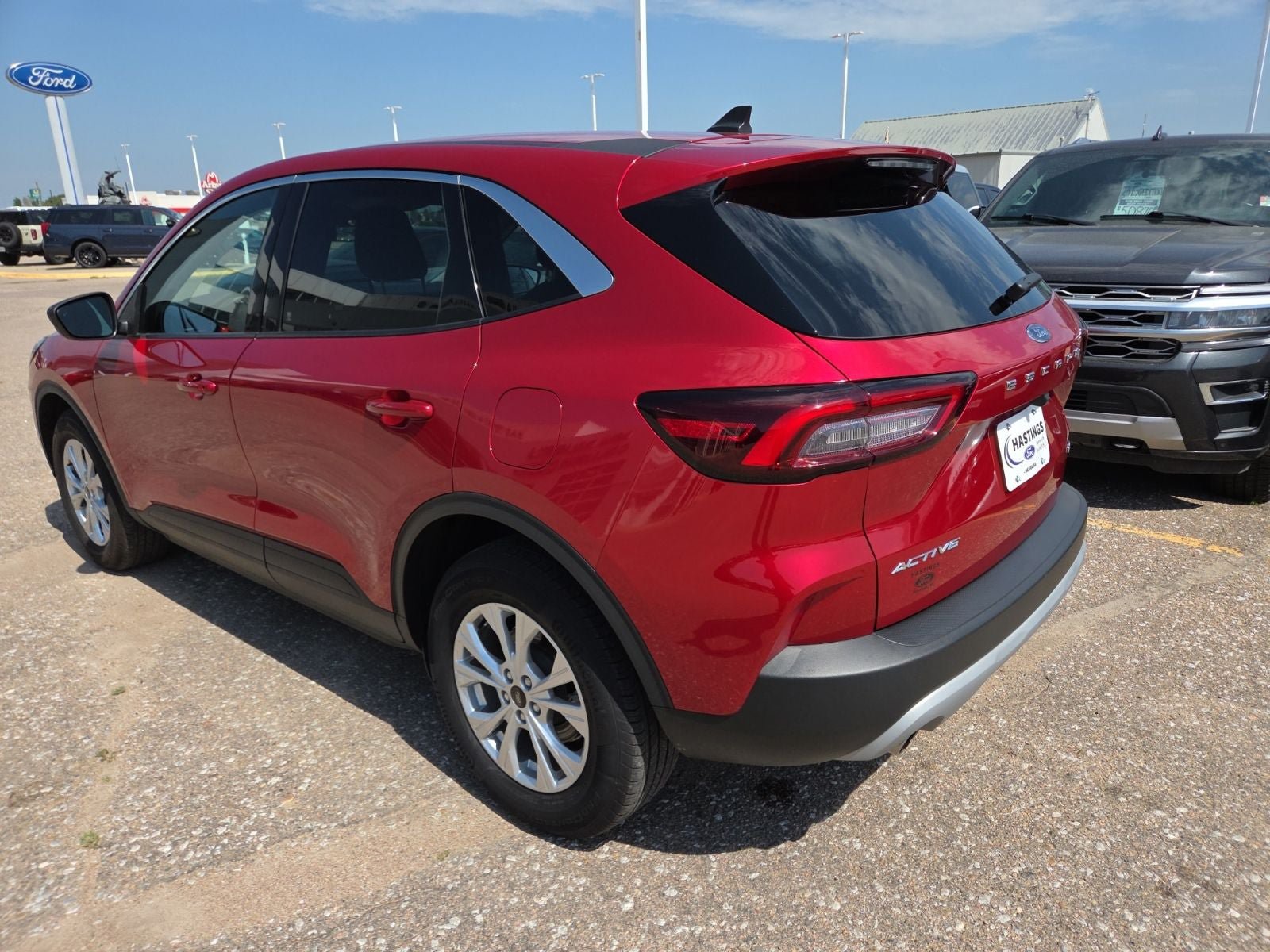 Certified 2023 Ford Escape Active AWD/4WD image 7