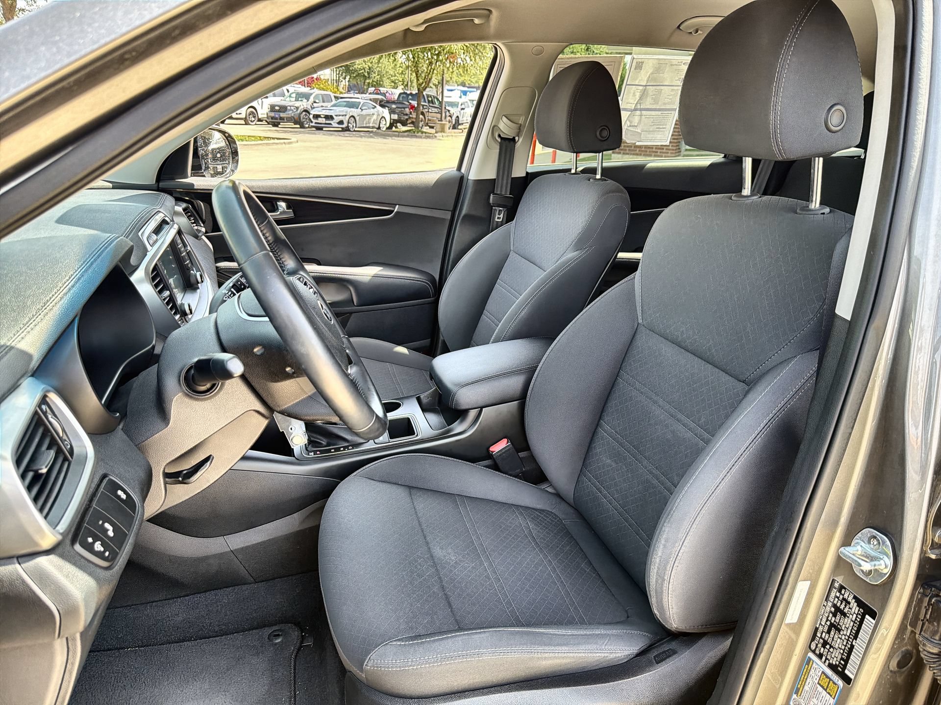 Used 2019 Kia Sorento FWD w/ LX Convenience Package image 11