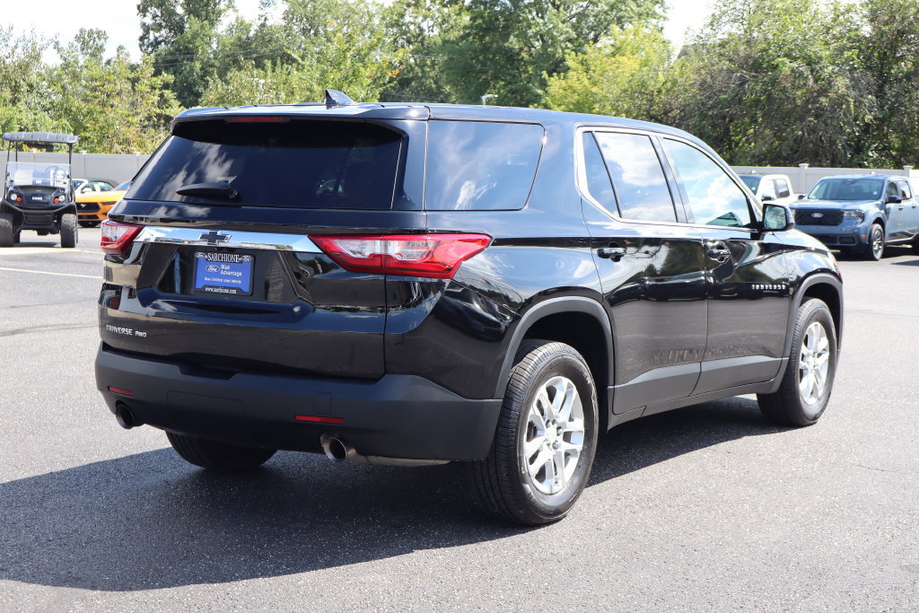 Used 2020 Chevrolet Traverse LS AWD/4WD image 3