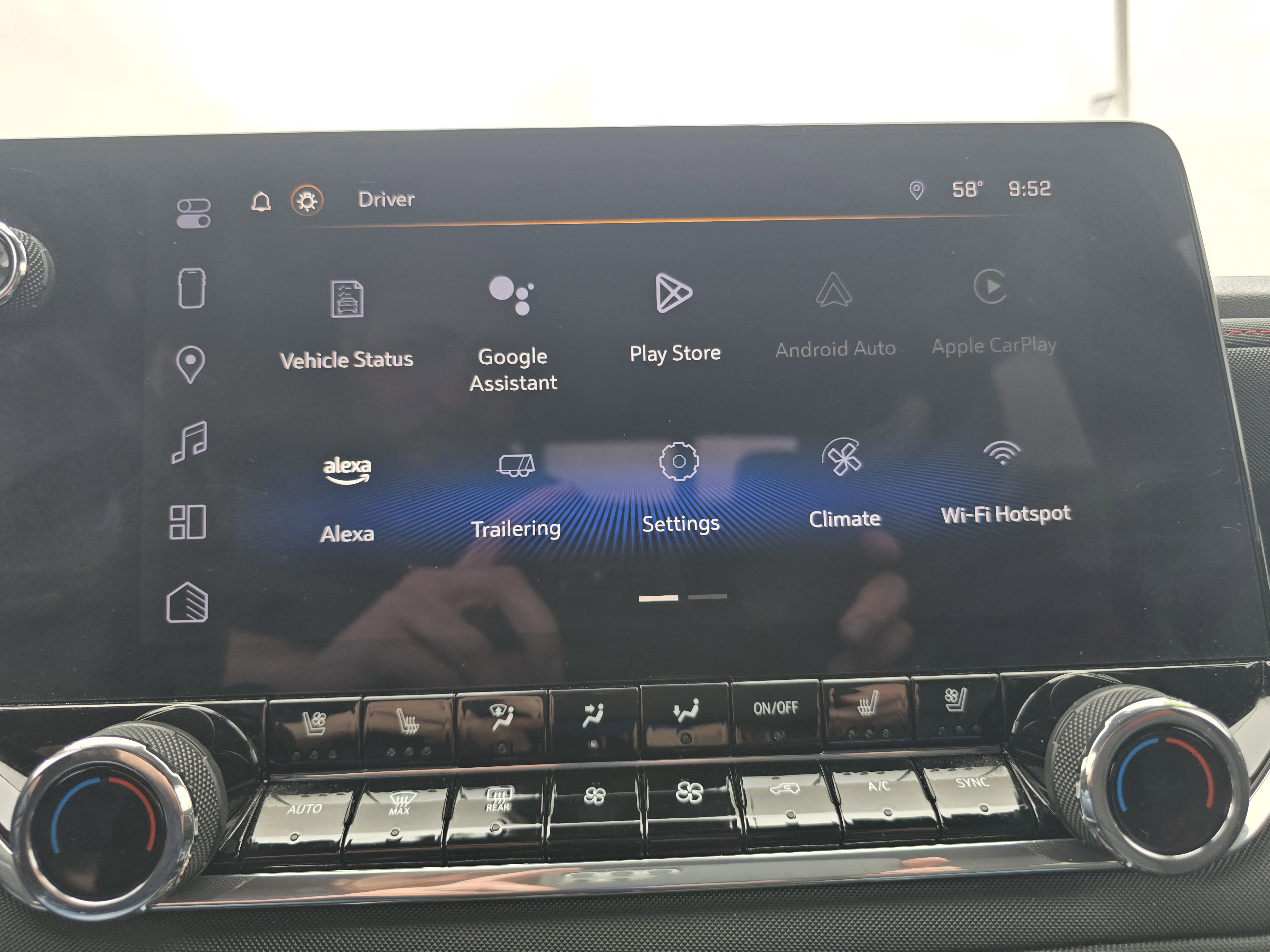 Used 2024 Chevrolet Colorado Z71 w/ Z71 Convenience Package 2 image 26