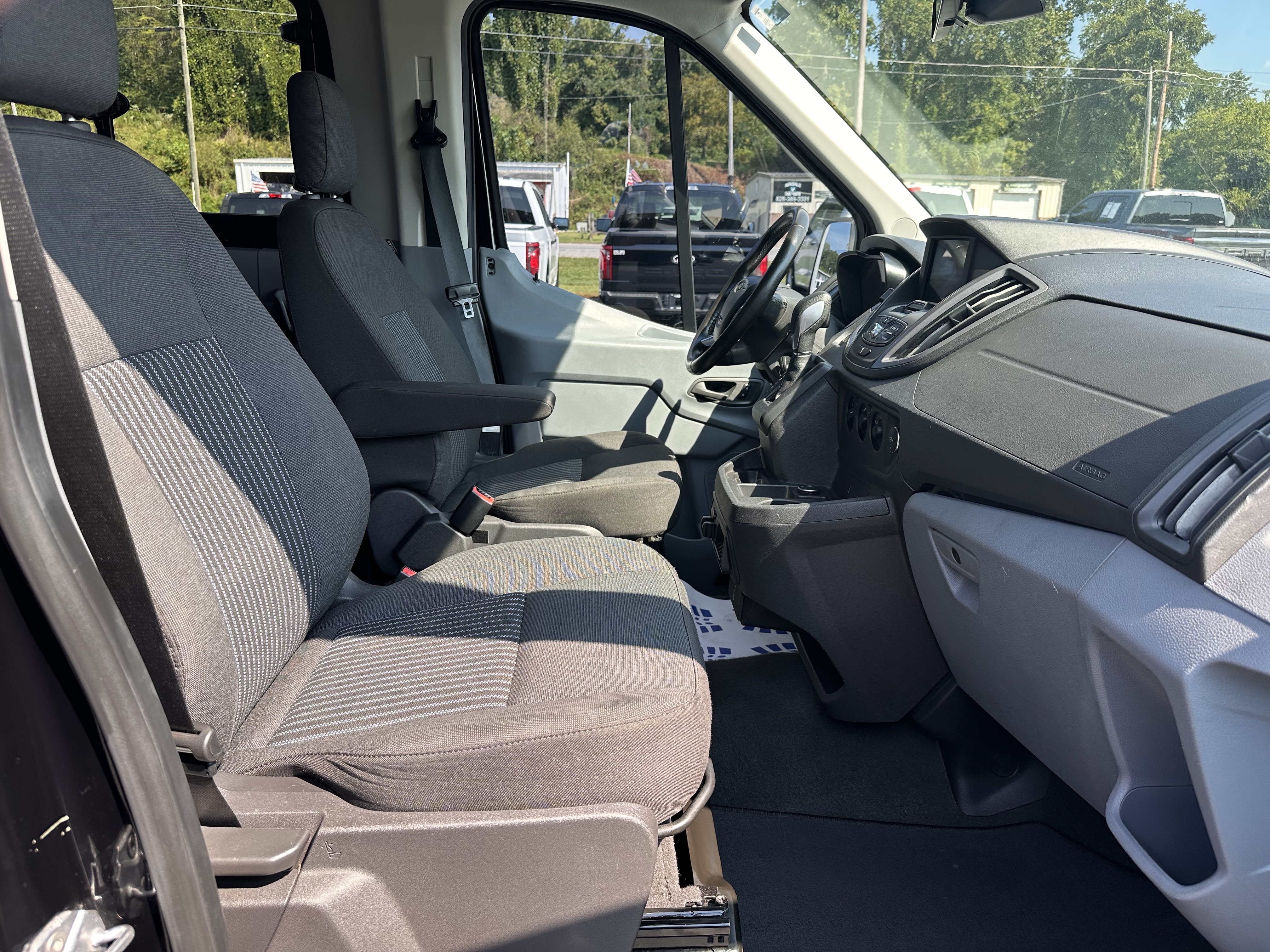 Certified 2019 Ford Transit 350 XLT RWD image 12