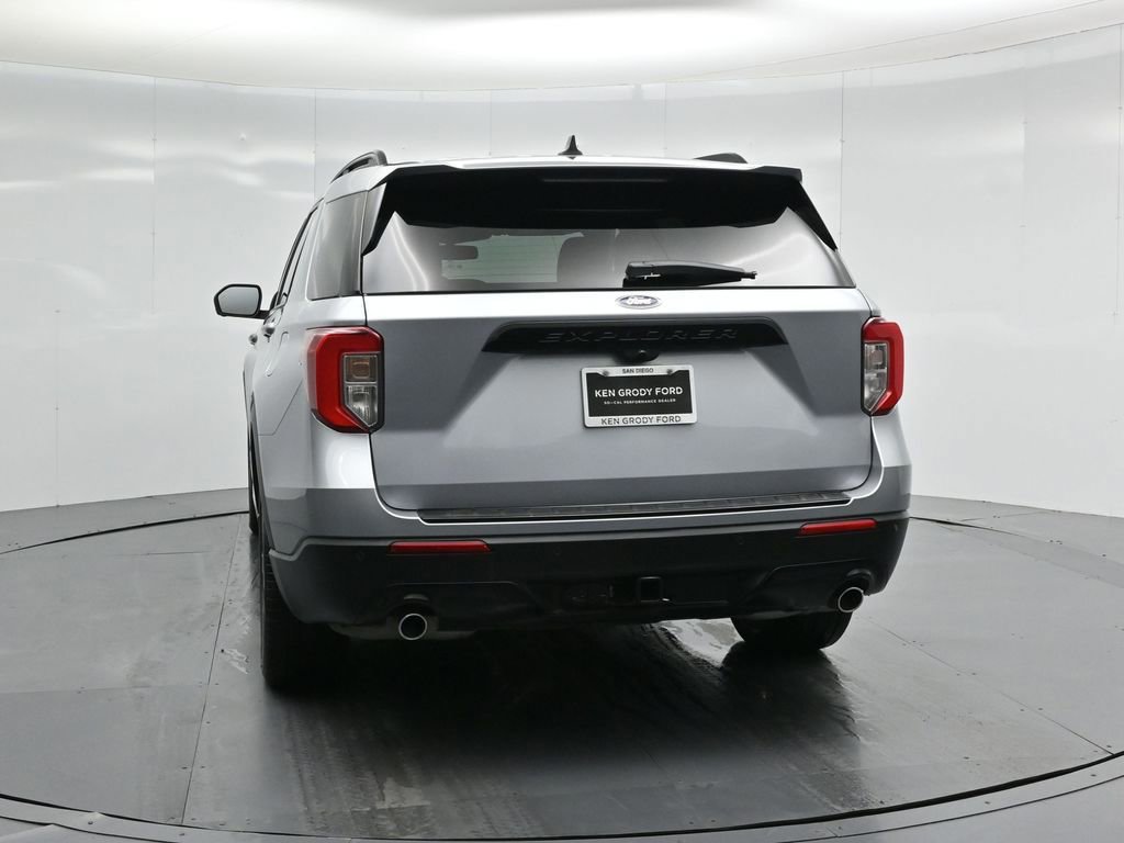 Certified 2023 Ford Explorer ST-Line w/ Class IV Trailer Tow Package image 17