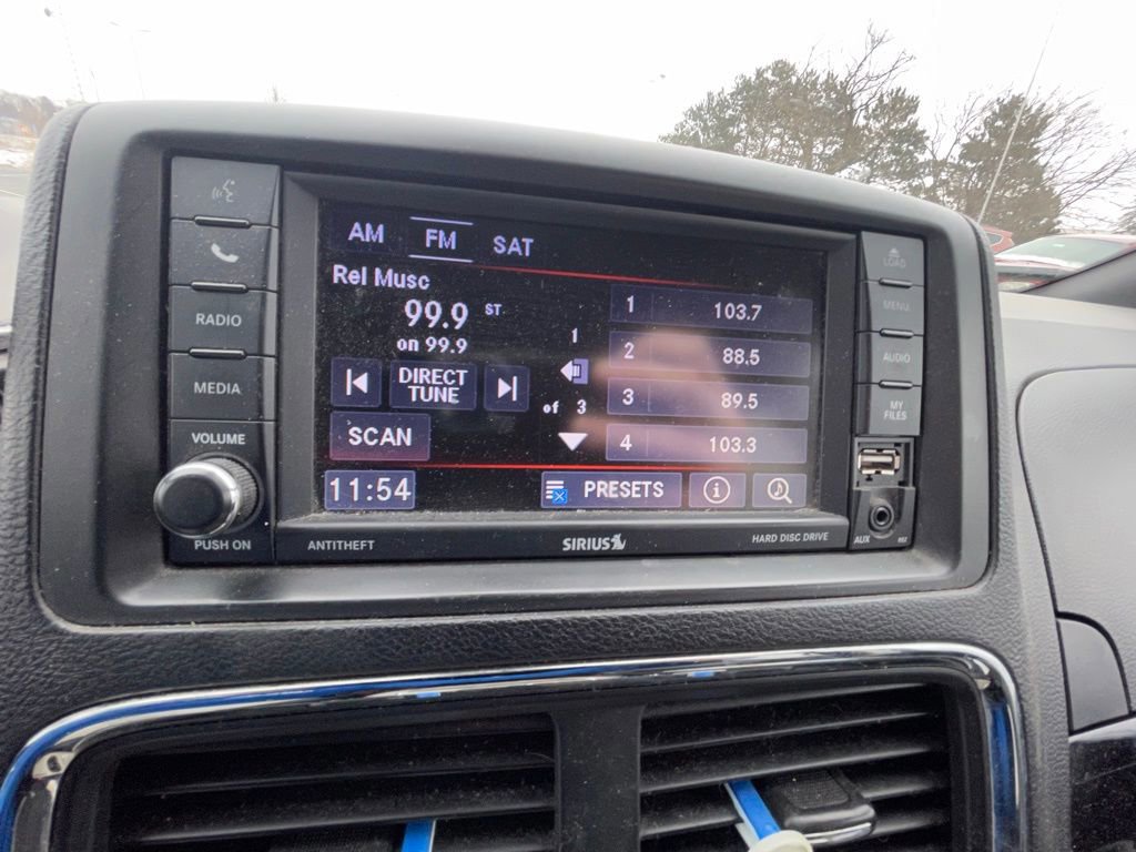 Used 2020 Dodge Grand Caravan SXT image 13