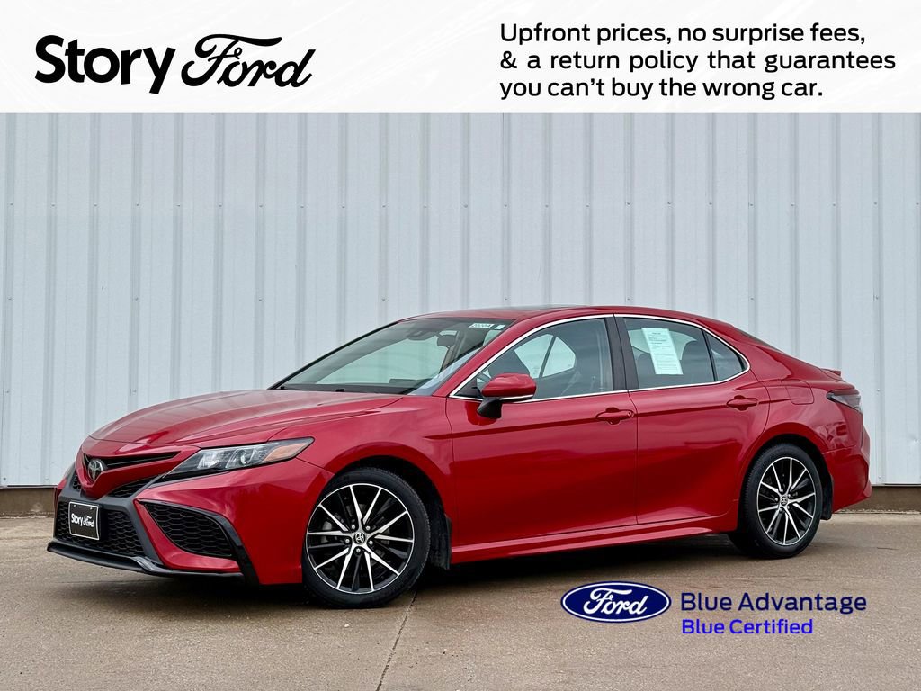 Used 2021 Toyota Camry SE w/ Cold Weather Package image 7