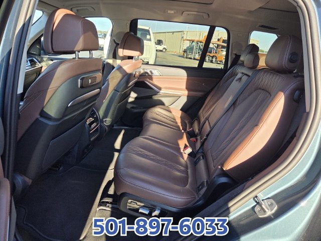 Used 2025 BMW X7 xDrive40i AWD/4WD image 9