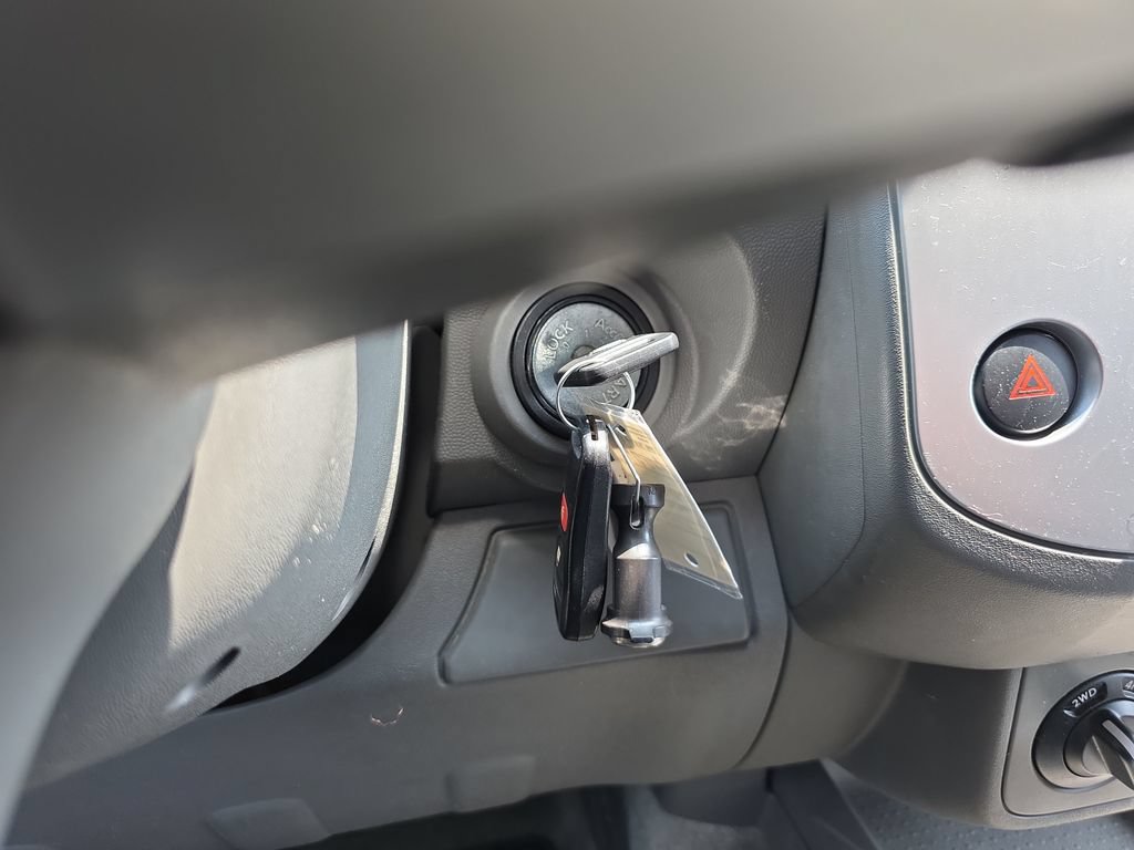 Used 2017 Nissan Frontier SV AWD/4WD image 39