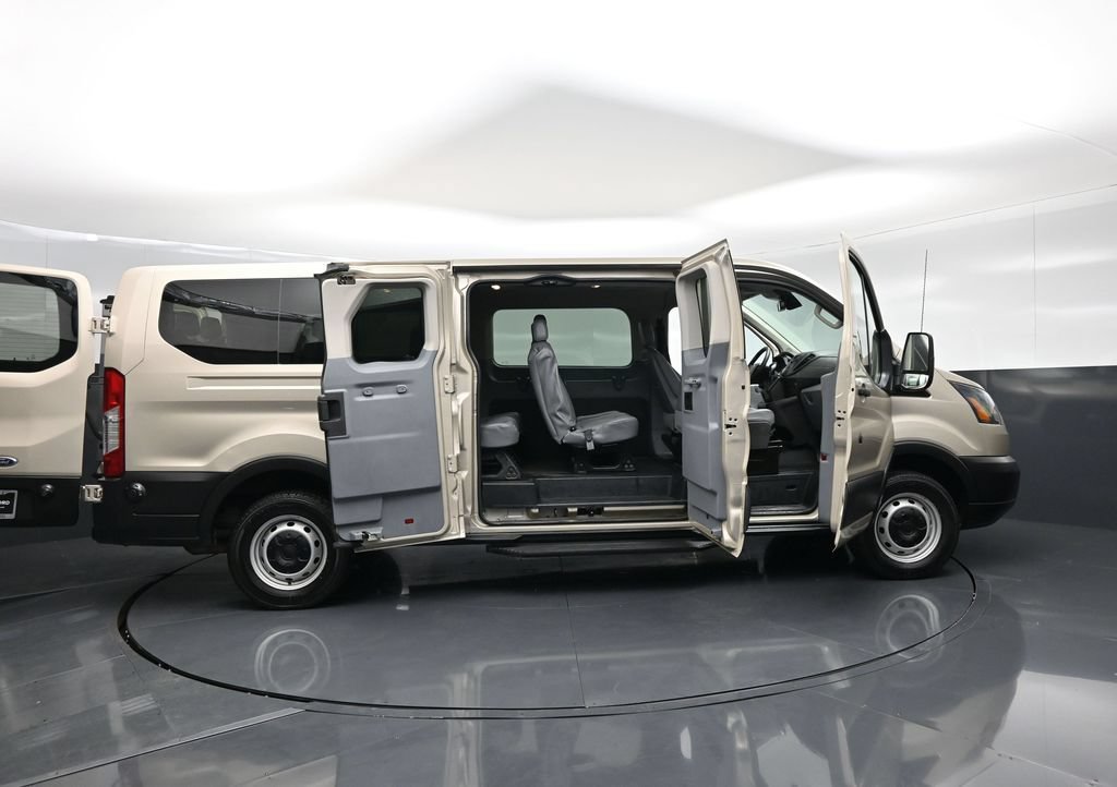Certified 2019 Ford Transit 350 XL RWD image 4