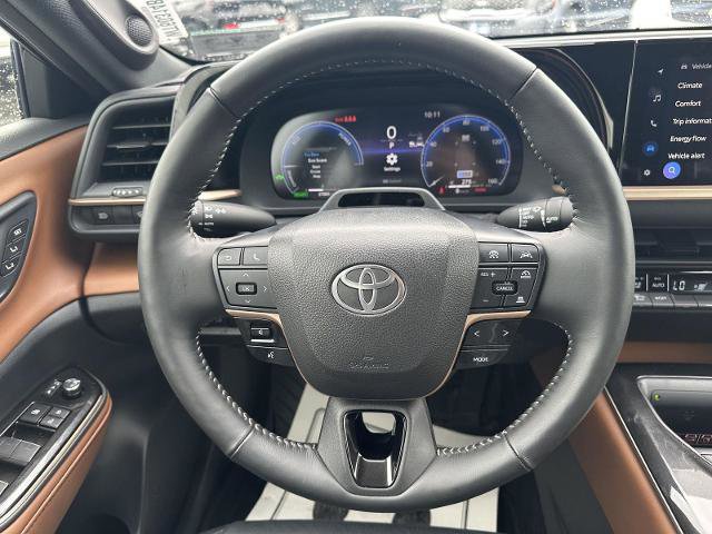Used 2025 Toyota Crown w/ Advanced Technology Package AWD/4WD image 24