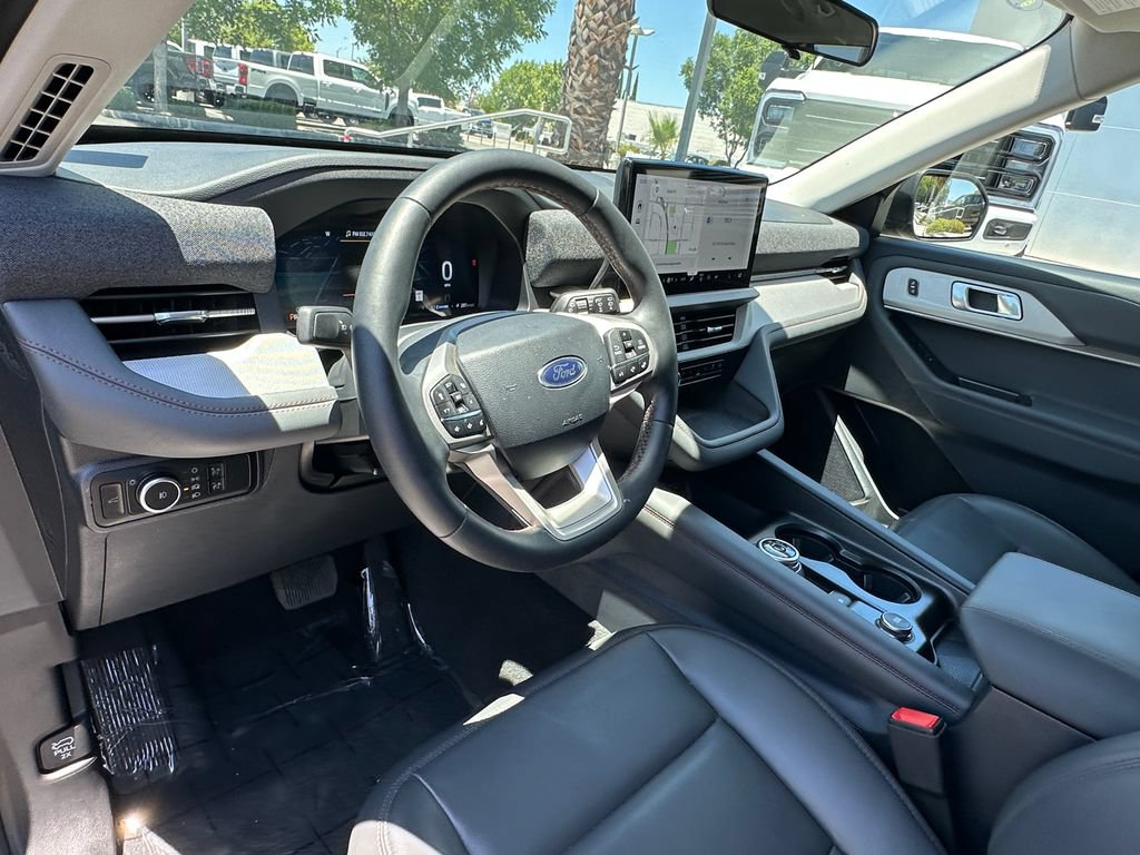 Certified 2026 Ford Explorer Active w/ Active Comfort Package RWD image 26