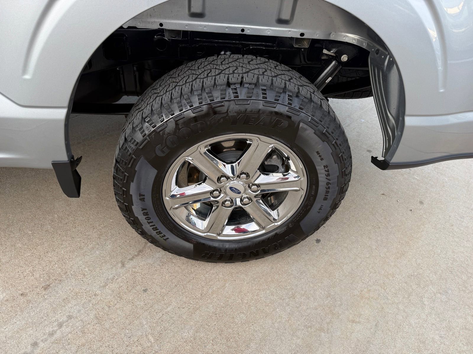 Certified 2025 Ford F150 XLT w/ Equipment Group 301A Standard image 9