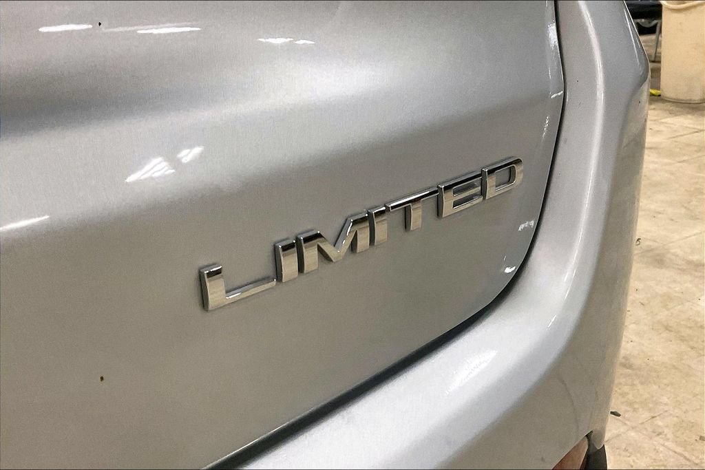 Used 2025 Jeep Compass Limited AWD/4WD image 8