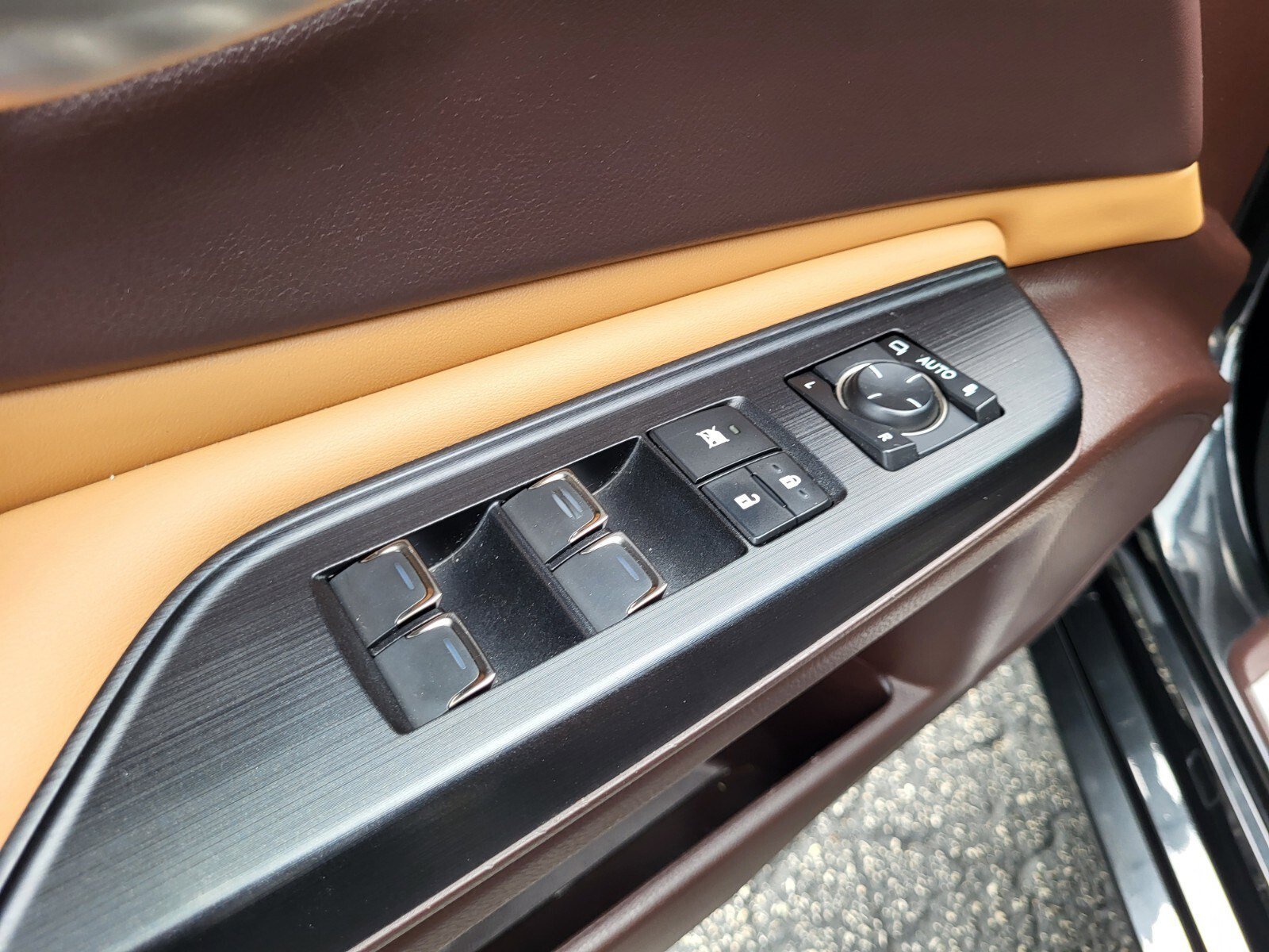 Used 2021 Lexus ES 350 w/ Premium Package FWD image 19